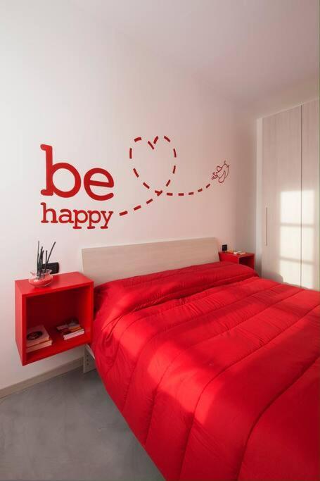 شقة Be Happy - The House Of Travelers كومو المظهر الخارجي الصورة